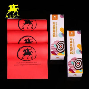 A close-up shot comparing the multiple thickness options of the elastic band, with callouts pointing to the 0.45mm and 0.75mm widths for different catapult styles